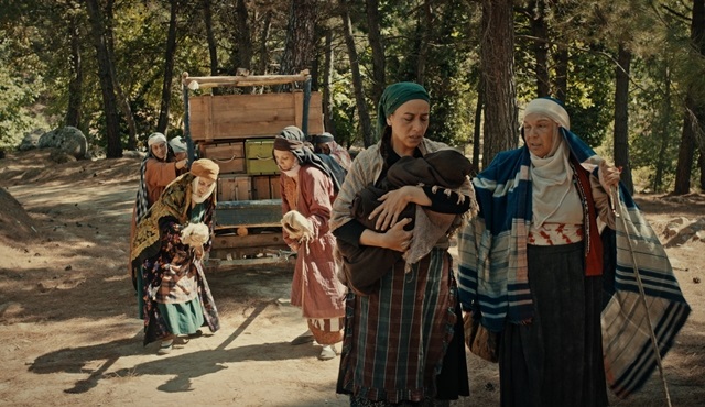 Yüz Yıllık Mühür - İlk Kareler
