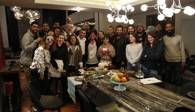 Caner Cindoruk’a Kadın dizisi setinde doğum günü sürprizi yapıldı!