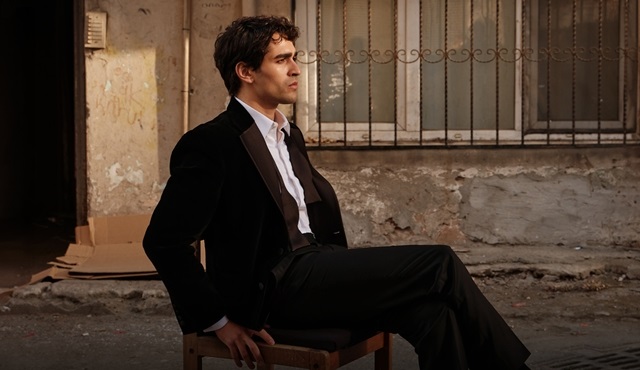 Delikanlı dizisinin ilk tanıtımı yayınlandı!