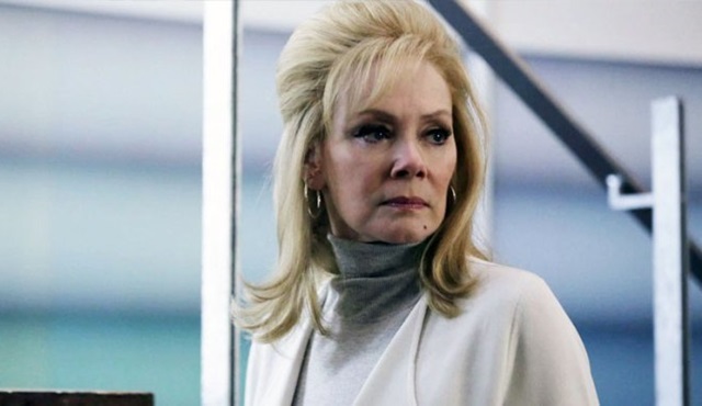 Jean Smart, HBO için uyarlanan Watchmen'in dizi versiyonunun kadrosuna dahil oldu