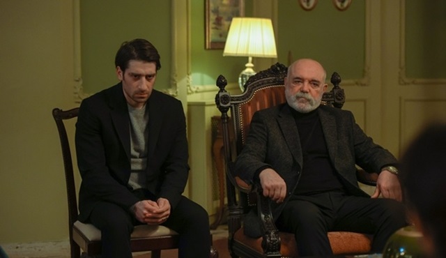 Zafer önemli bir eşiği geçip çocukluk arkadaşı Yahya’nın karşısına çıkıyor!