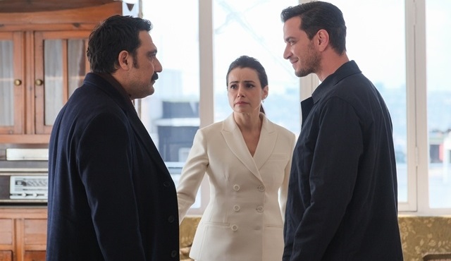 Cihan’ın kıskançlığı, onu Nüzhet’le sert bir yüzleşmeye sürüklüyor!