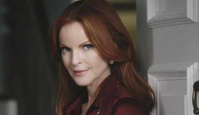 Marcia Cross, Jane the Virgin'ın uzantısı Jane the Novela'nın kadrosunda