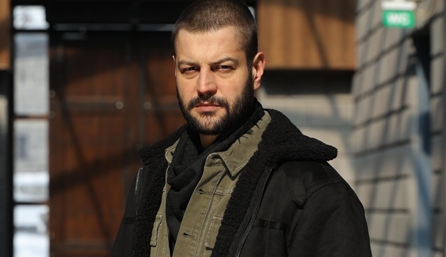 Veliaht dizisinin kadrosuna Serhat Teoman katıldı!