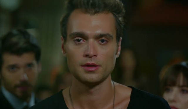 Dolunay: Fark etmek acıtır