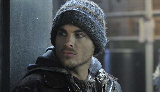 Kevin Zegers, Fear the Walking Dead dizisinin kadrosuna dahil oldu