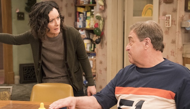 ABC'nin iptal ettiği Roseanne'i uzantı diziyle devam ettireceği kesinleşti