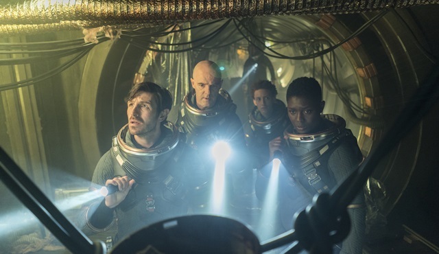 Nightflyers ve Russian Doll 1 Şubat'ta Netflix Türkiye'de!