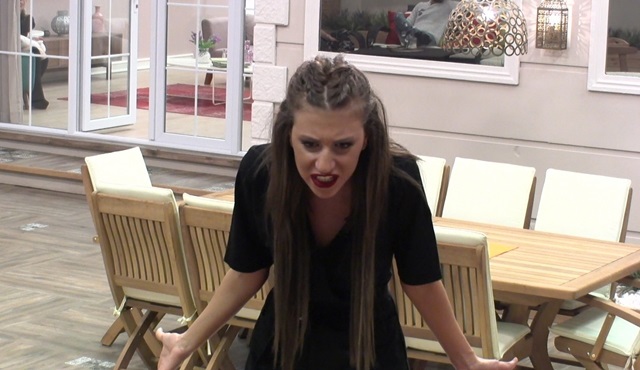 Kısmetse Olur - Erdem ve Cansel'in baş başa yemeği Melis'i çıldırttı!