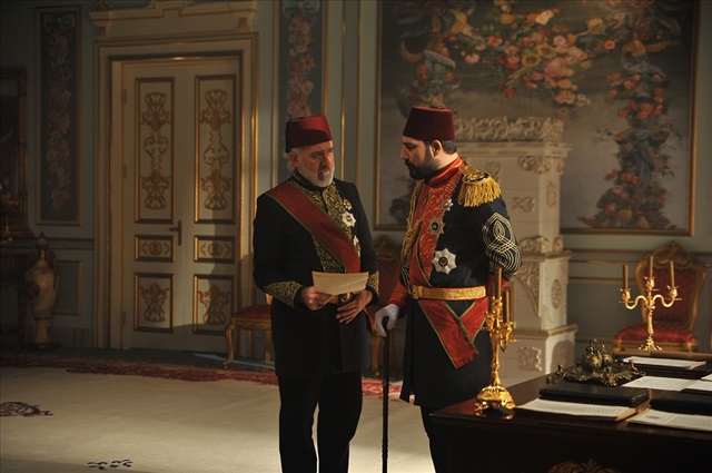 Basın davetinden ve diziden ilk kareler