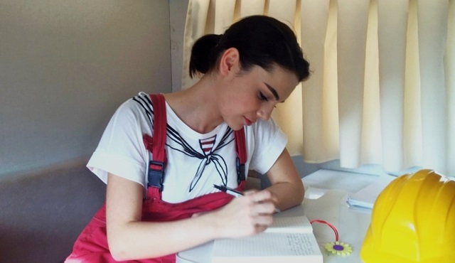 Yağmur Tanrısevsin, rolü için günlük tutuyor!