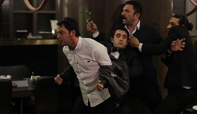 Sabahlar Olmasın filmi Fox Türkiye'de ekrana gelecek!