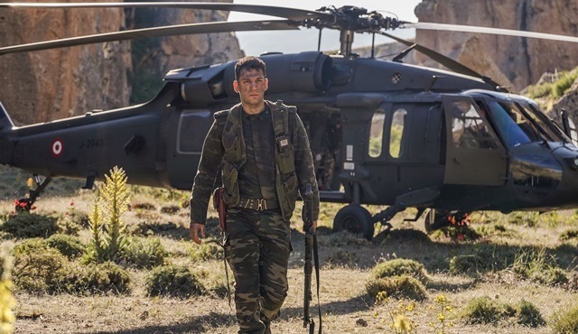Yer Eksi İki filminden ilk kareler yayınlandı!