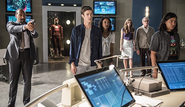 The Flash 2. sezonuyla e2'de ekrana gelecek