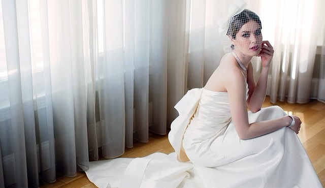 Burcu Biricik, InStyle dergisi için gelin oldu!