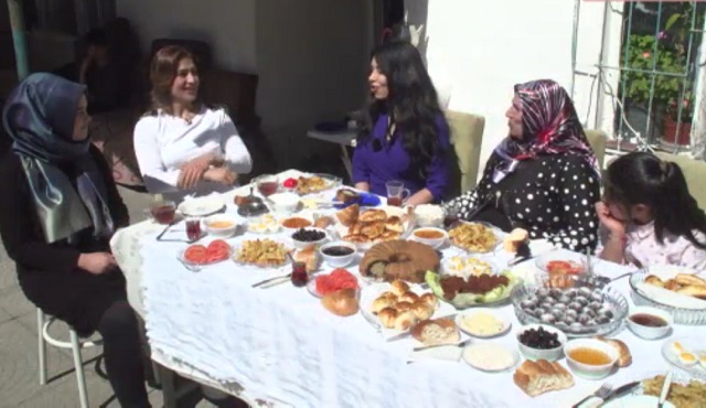 Kısmetse Olur: Kadının bitmeyen çilesi...