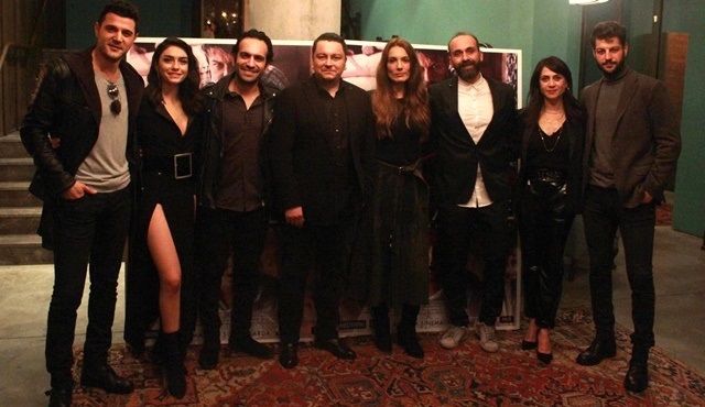 Mahalle filminin özel gösterimi ünlü isimlerin katılımıyla yapıldı!