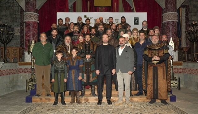 Kuruluş Orhan’ın oyuncuları ve ekibi basınla bir araya geldi!