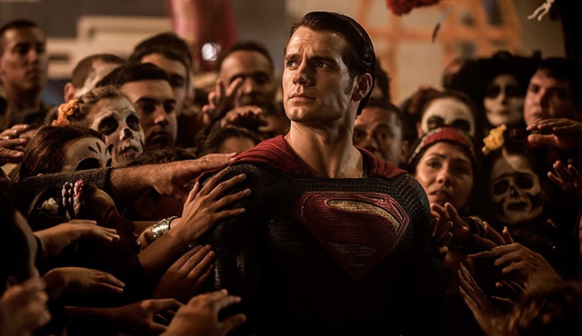 Batman v Superman: Dawn of Justice - Uluslararası TV spotu geldi