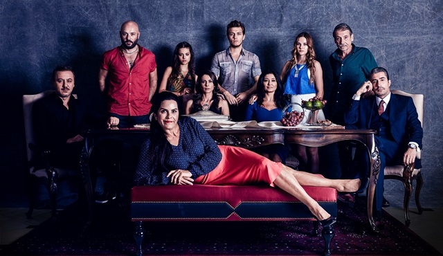 Cannes'da Paramparça rüzgarı!