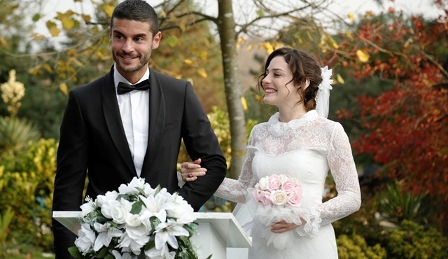 İlişki Durumu: Karışık: Is Can and Ayşegül’s relationship moving to the next level?