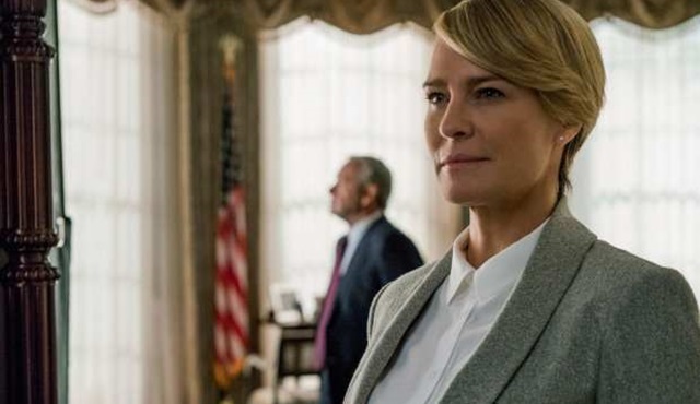 House of Cards'ın 6. sezonla geri döneceği kesinleşti