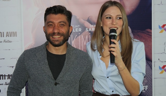 Son on yılın en iyi açılış yapan aşk filmi İkimizin Yerine özel gösterimine yoğun ilgi!
