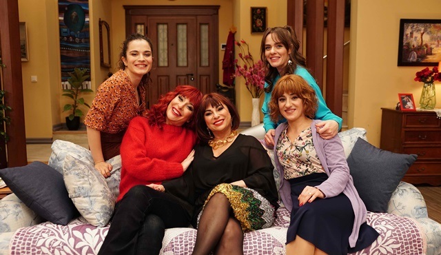 Nilgün Belgün, Jet Sosyete dizisine konuk oluyor!
