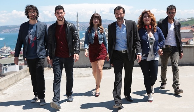 “Ulan İstanbul” sansürsüz ve aile versiyonu ile yayında!