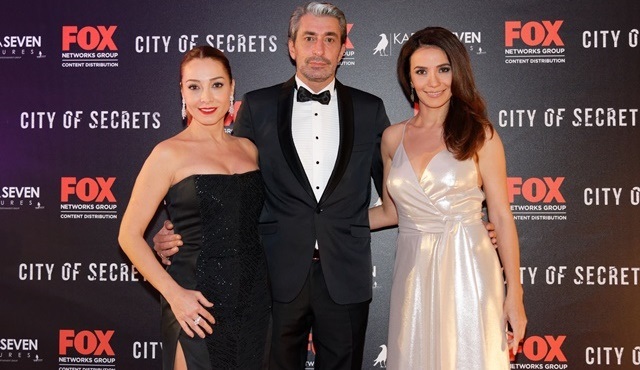 Erkan Petekkaya, Songül Öden ve Dolunay Soysert, Kayıtdışı için MIPCOM'a katıldı!
