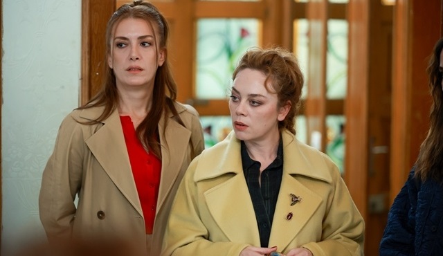 Bahar tüm karmaşanın içinde önemli bir karar vermek zorunda!