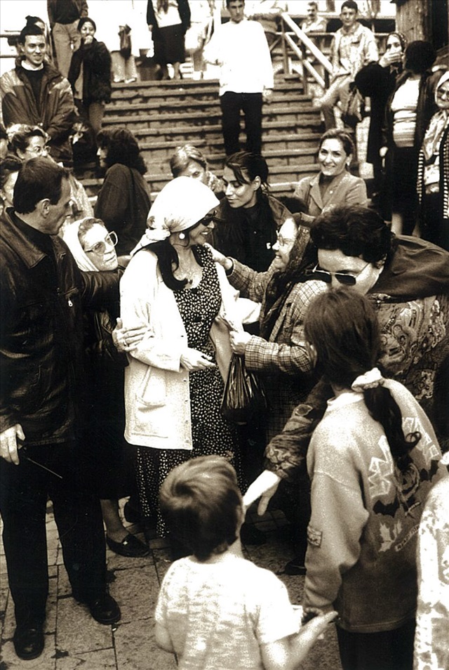 Nilgün Öneş Arşivi