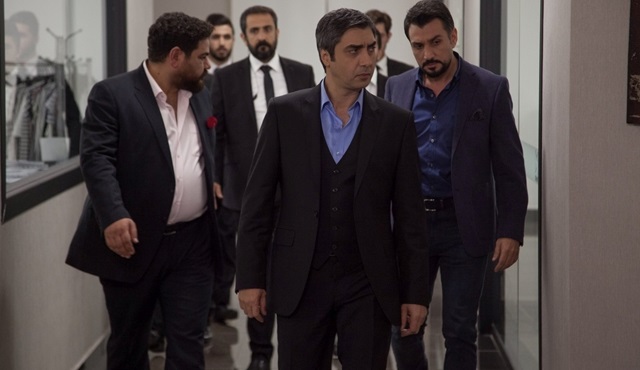 Kurtlar Vadisi Pusu: Polat Alemdar cracks the code
