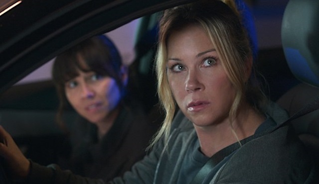 Dead to Me'nin 2. sezonunun resmi fragmanı yayınlandı!