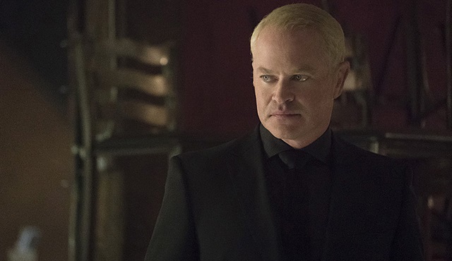 Damien Darhk'ı The Flash ve Legends of Tomorrow'da da göreceğiz