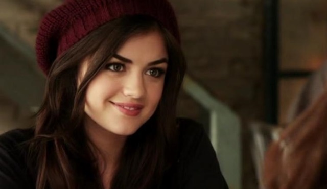 Çirkin sırları olan tatlı bir kıza asla güvenme!