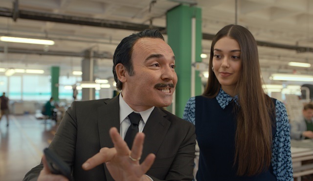 Engin Günaydın ve Dilan Çiçek Deniz'li yeni reklam filmi yayında!