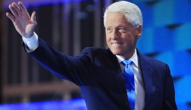 Bill Clinton'ın romanı dizi olma yolunda: The President Is Missing