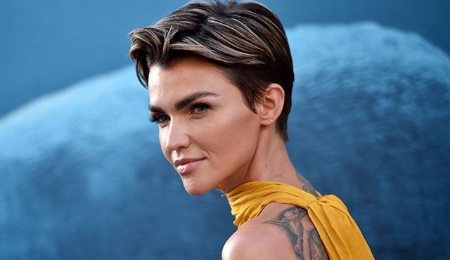 Ruby Rose'lu Batwoman'ın kostümü yayınlandı