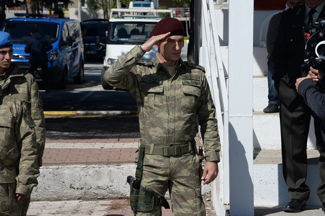 İsimsizler - Set