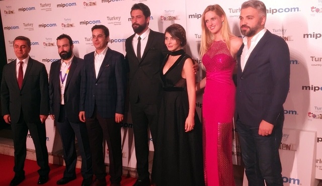 Filinta ekibi MIPCOM Fuarında!