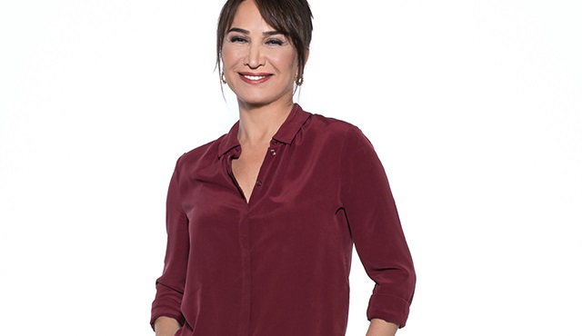 Demet Akbağ ile Çok Aramızda yeni sezonuyla yakında başlıyor!