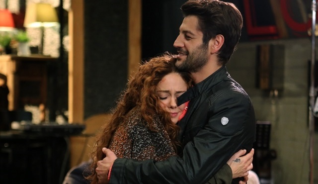 Acil Aşk Aranıyor: Sinan and Nisan have to hide their relationship