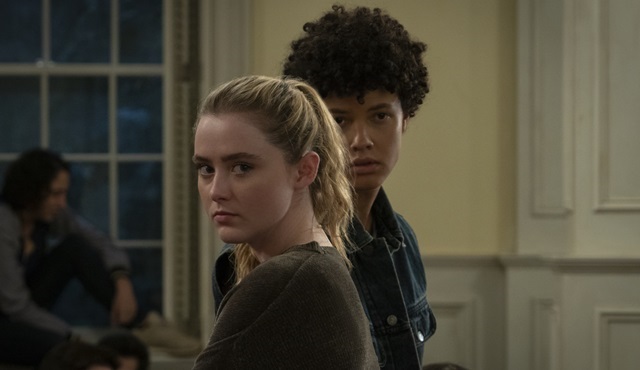 The Society ve Easy 10 Mayıs'ta Netflix Türkiye'de!