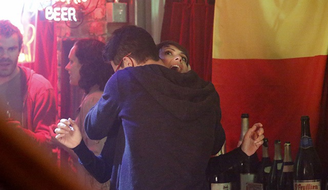 Robbie Amell, Chasing Life'a konuk oluyor