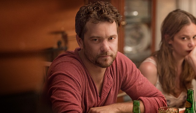 Joshua Jackson: Cole'u yargılamıyorum aksi halde rolün altından kalkamam!
