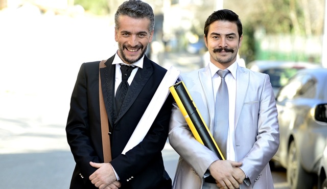 Murat Cemcir ve Ahmet Kural, yılbaşı gecesi evlerinize konuk oluyor!