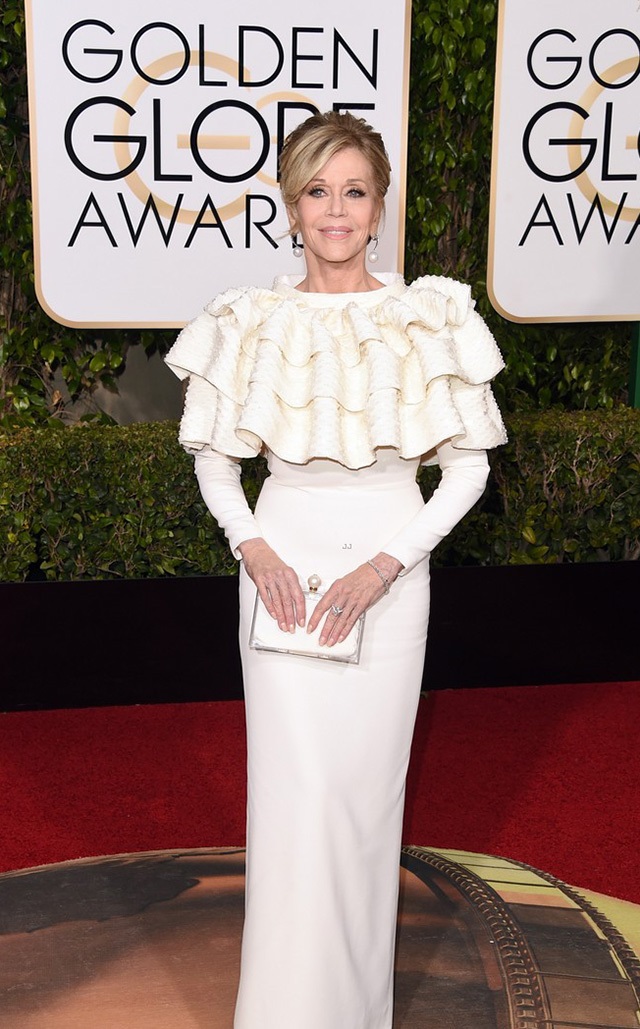 73. Altın Küre Ödülleri'nde hangi ünlü ne giydi?