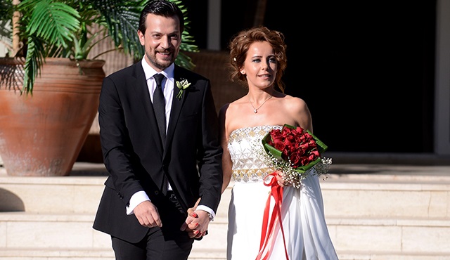 Yaz'ın Öyküsü: Umut ve Tunç nikah masasında!