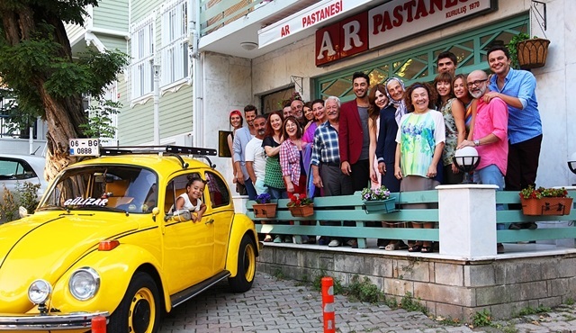 Neşe dolu aile hoş geldin ...